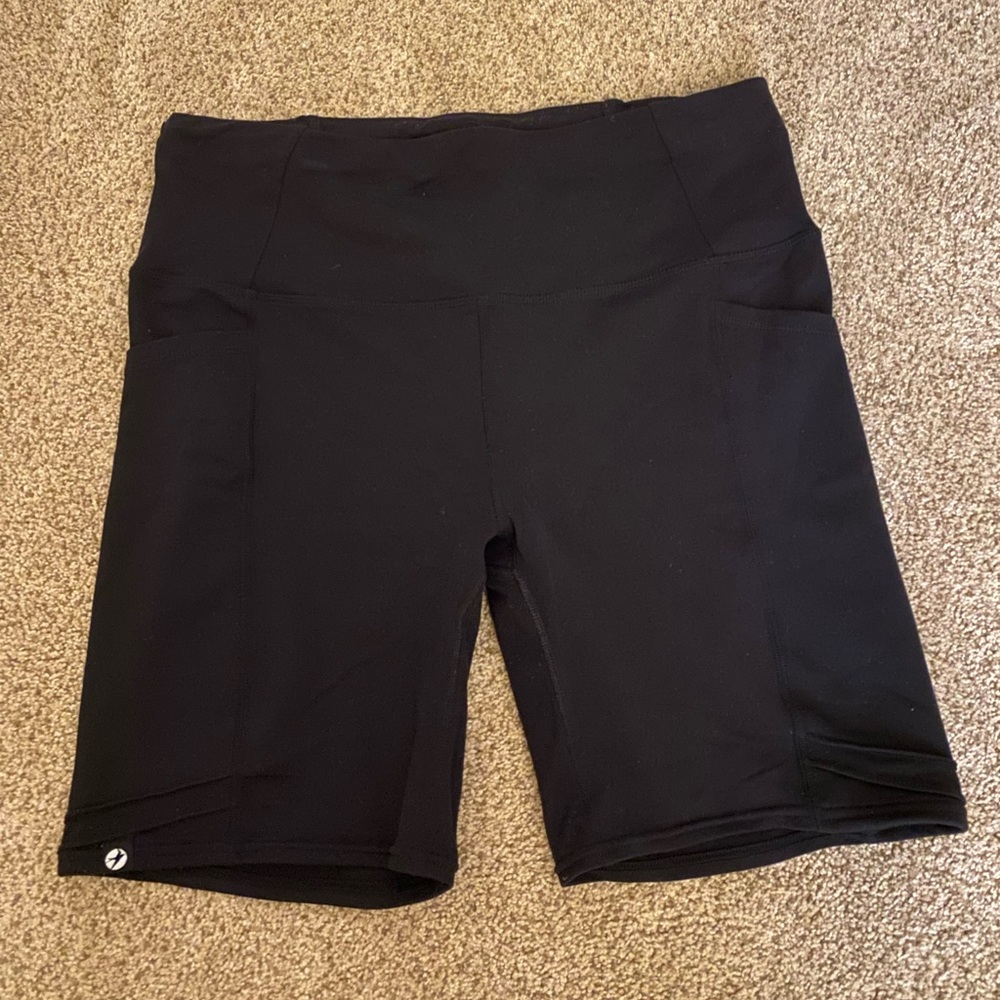 Oiselle Long Pocket Jogger Shorts